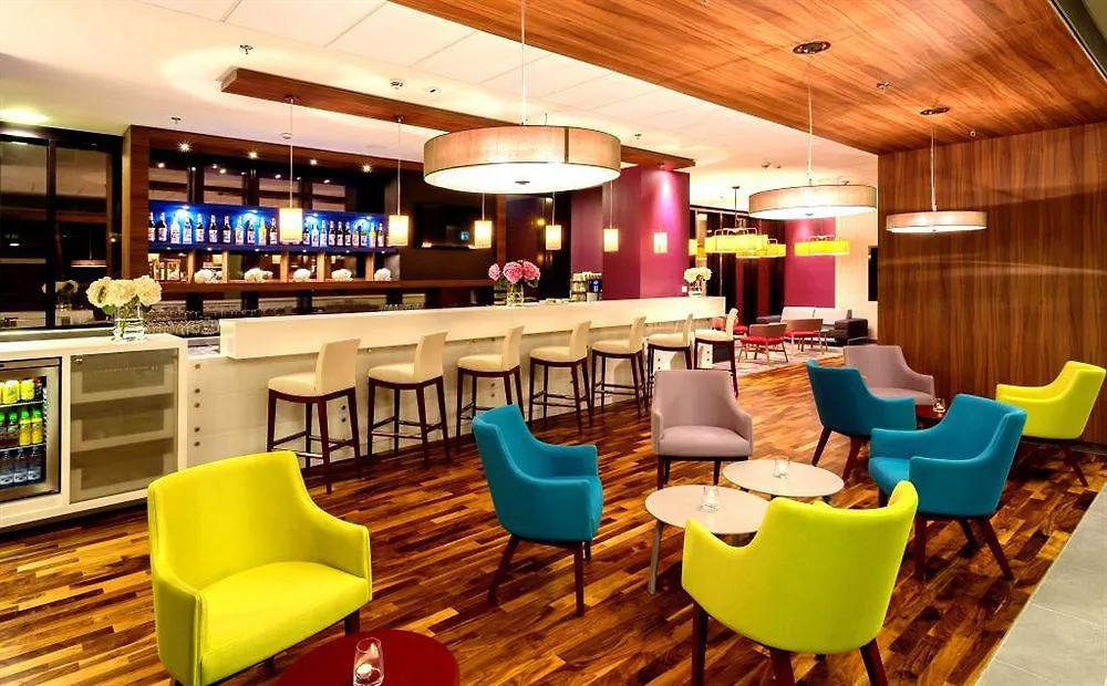Otel Hampton By Hilton Warsaw City Centre