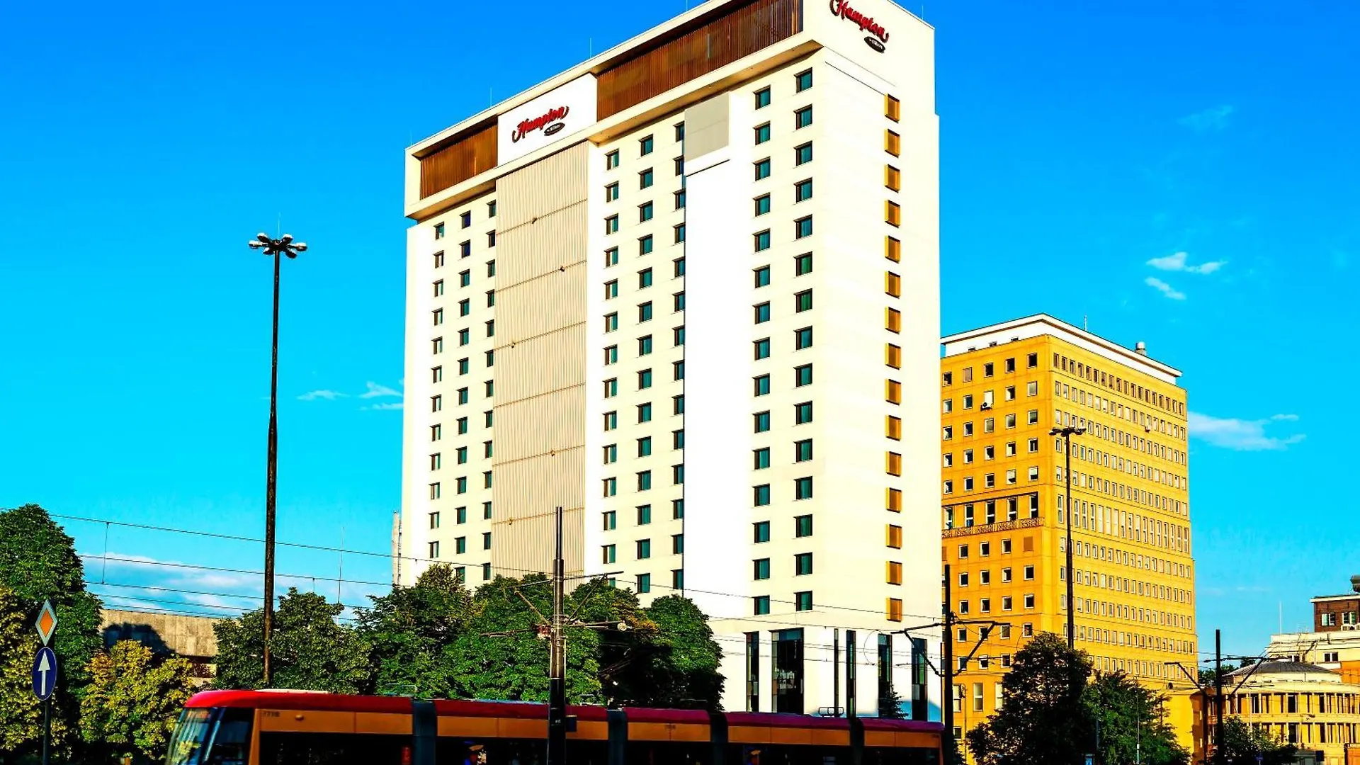Hampton By Hilton Warsaw City Centre Otel